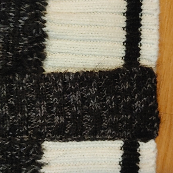 3/$40 My Style Long Sweater - Picture 4 of 5